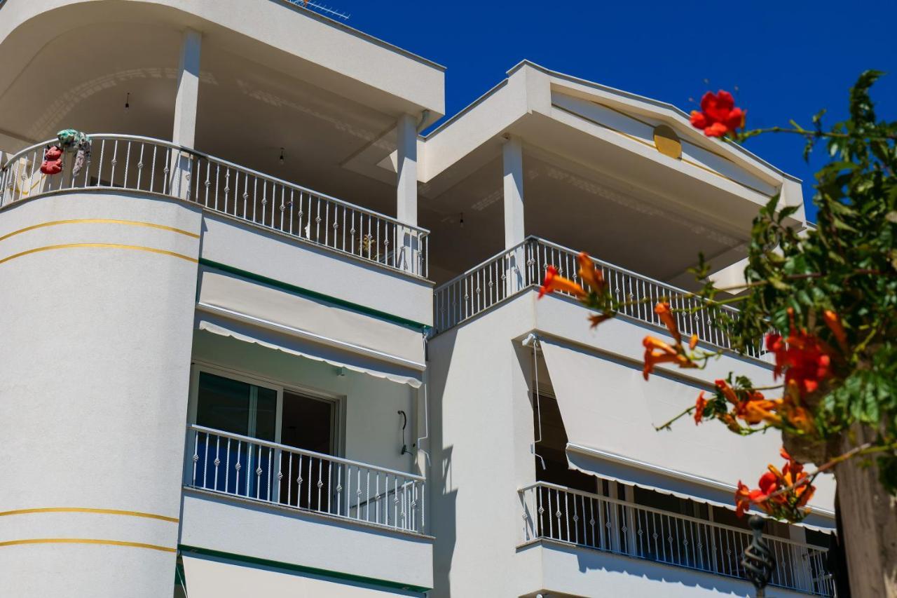 Vila Marjana Sarandë 外观 照片