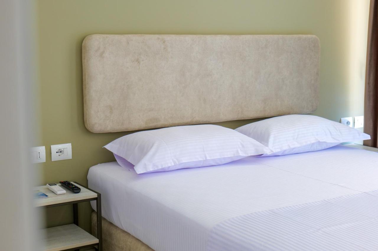 Vila Marjana Sarandë 外观 照片