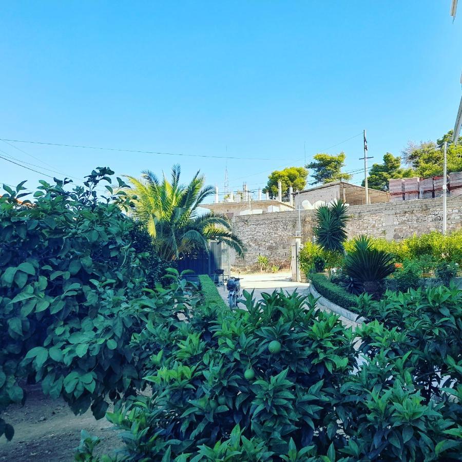 Vila Marjana Sarandë 外观 照片