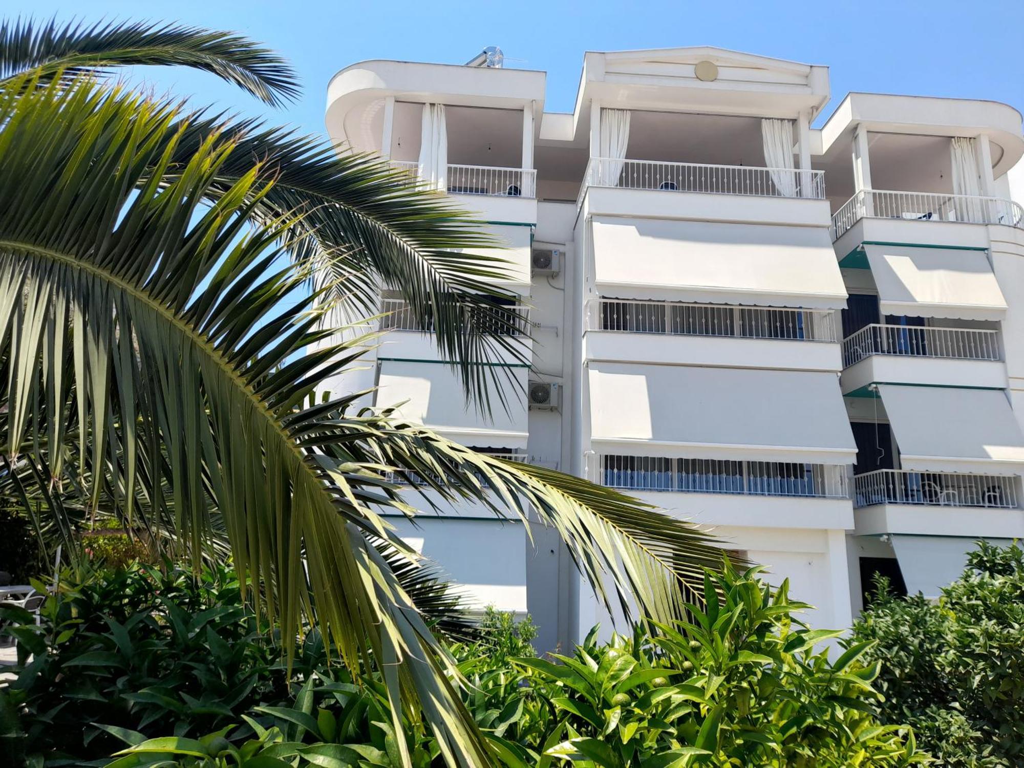 Vila Marjana Sarandë 外观 照片