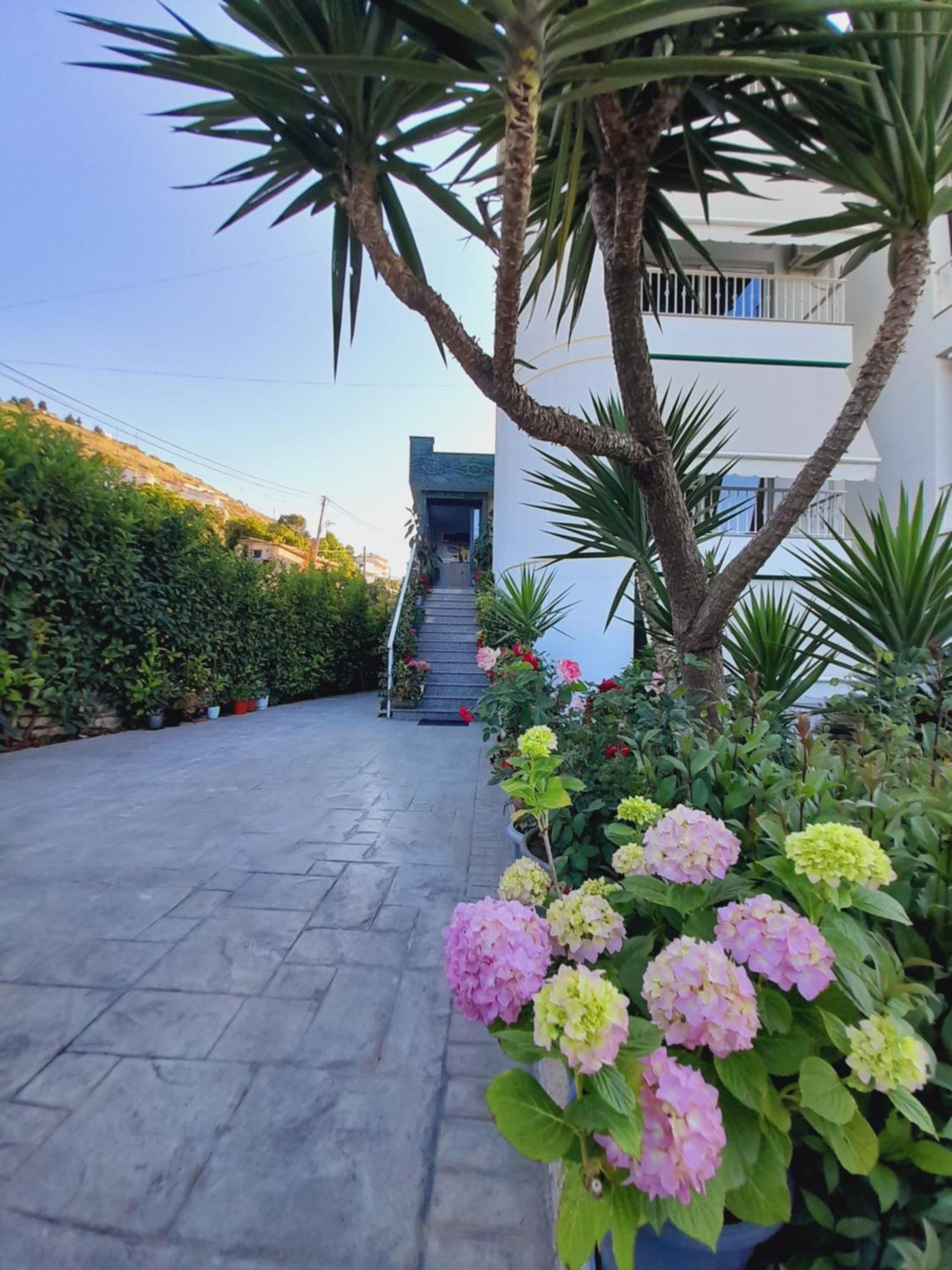 Vila Marjana Sarandë 外观 照片