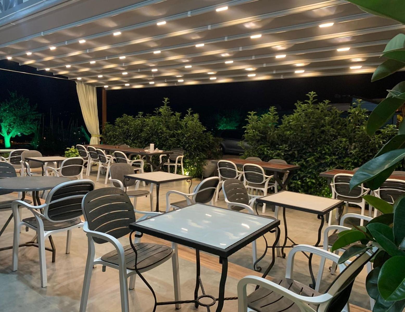 Vila Marjana Sarandë 外观 照片